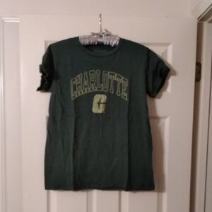 UNC Charlotte Graphic T‑Shirt in Dark Green